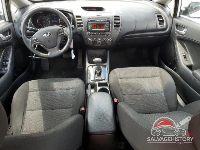 3KPFK4A74JE247151 2018 KIA FORTE photo no. 8