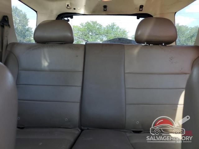 1FMYU93194DA04431 2004 FORD ESCAPE photo no. 10