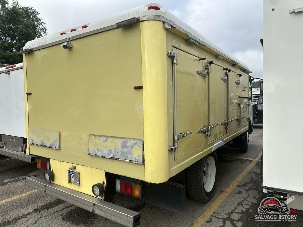 54DC4W1B7HS803775 2017 ISUZU NPR HD GAS REG photo no. 3