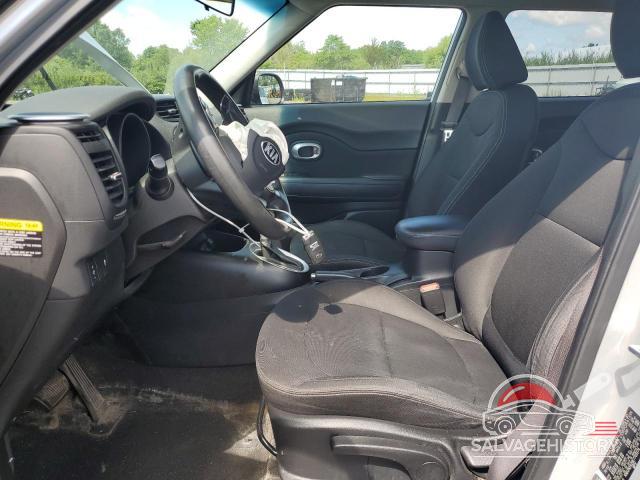 KNDJN2A26E7705174 2014 KIA SOUL photo no. 7
