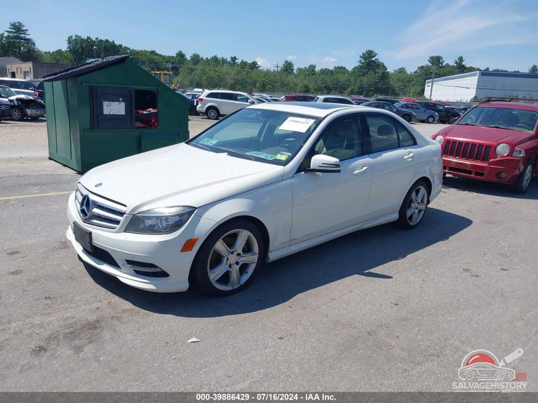 WDDGF8BB1BR152335 2011 MERCEDES-BENZ C 300 photo no. 2