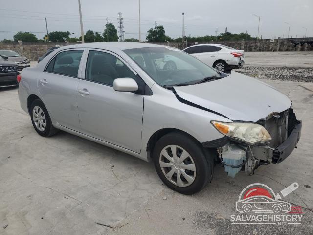 5YFBU4EE5DP197154 2013 TOYOTA COROLLA photo no. 4