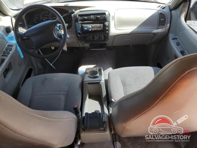 1FMZU62X6YUA11660 2000 FORD EXPLORER photo no. 8