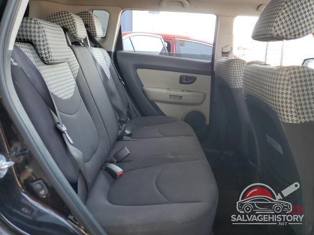 KNDJT2A20A7038621 2010 KIA SOUL photo no. 10