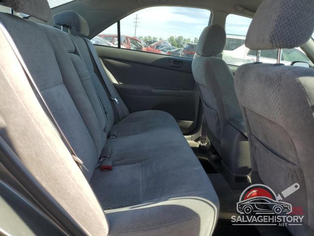 4T1BE32K64U917156 2004 TOYOTA CAMRY photo no. 10