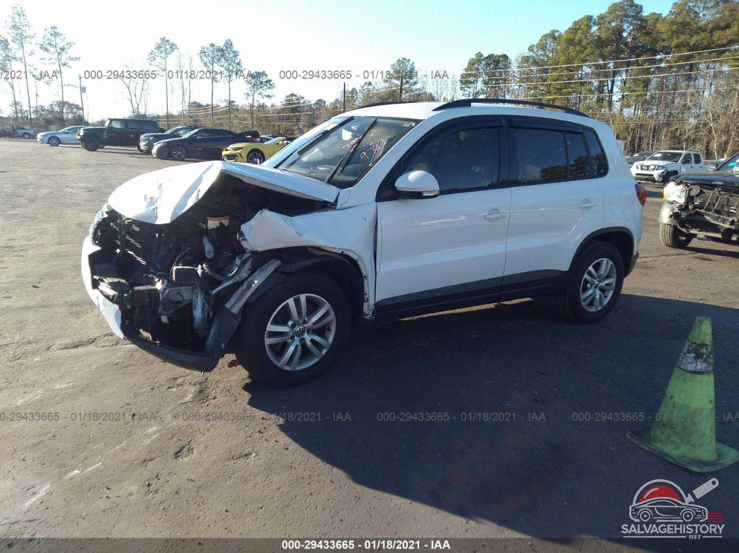 WVGAV7AX5GW509787 2016 VOLKSWAGEN TIGUAN photo no. 2