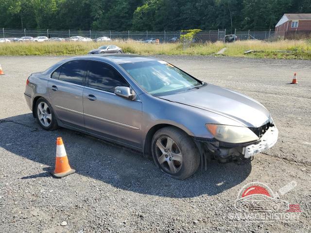 JH4KB16575C020293 2005 ACURA RL photo no. 4