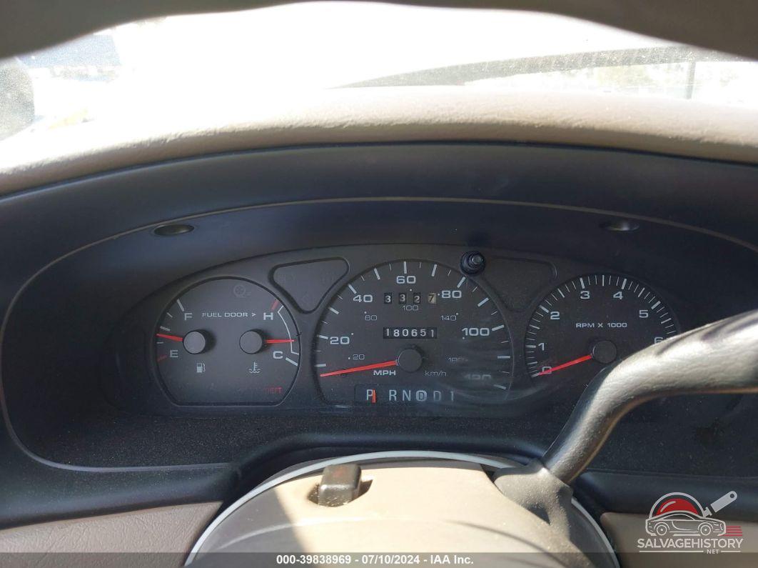 1FAFP53282G254037 2002 FORD TAURUS photo no. 7