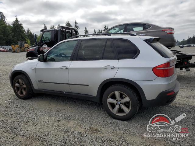 5UXFE4C56AL381748 2010 BMW X5 photo no. 2