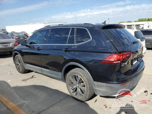 3VV3B7AX6JM070176 2018 VOLKSWAGEN TIGUAN photo no. 2