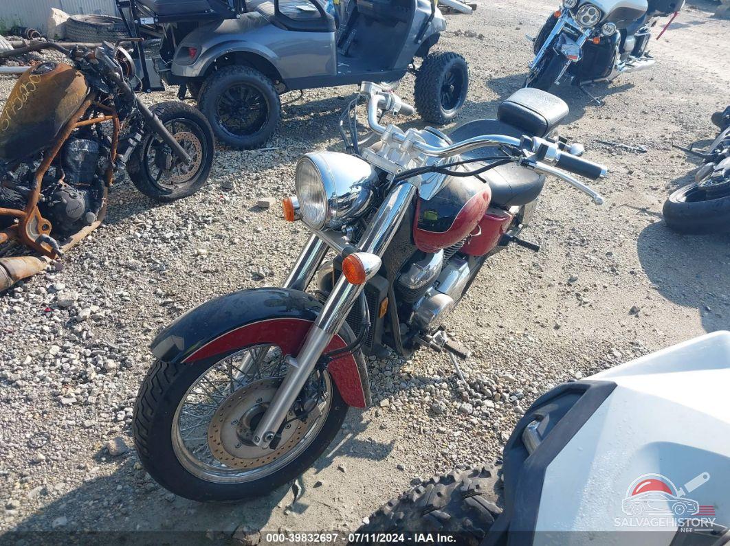 JH2RC44602M611895 2002 HONDA VT750 photo no. 2