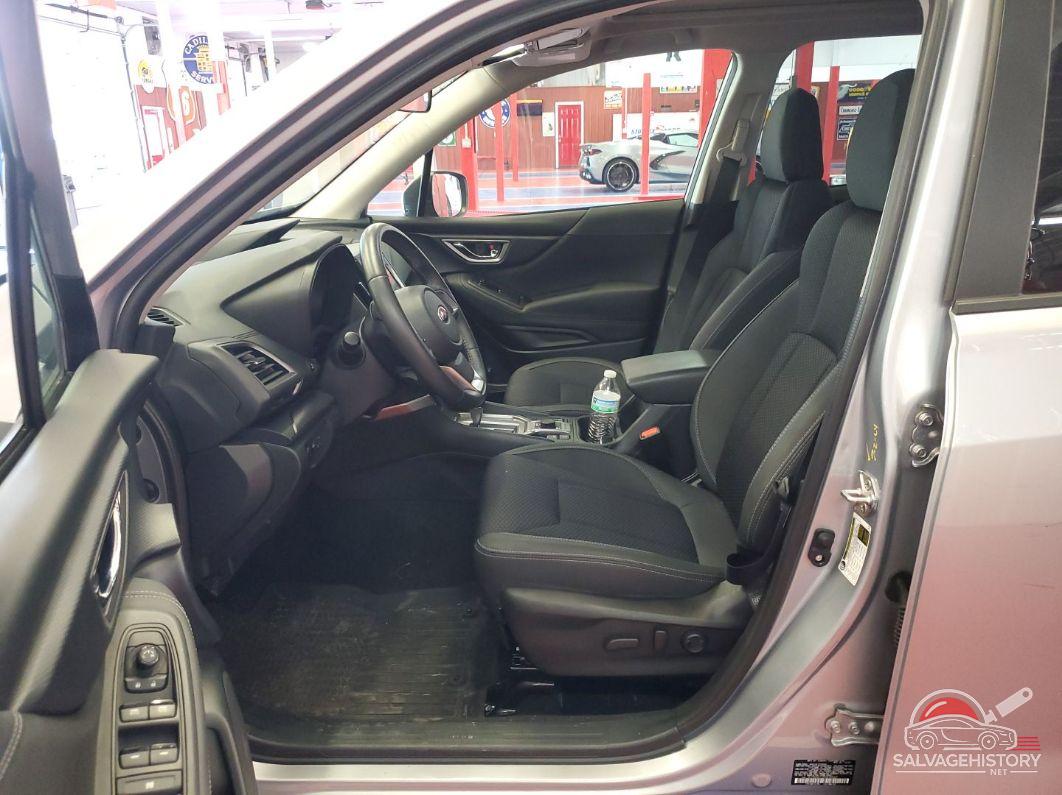 JF2SKAEC2PH438947 2023 SUBARU FORESTER photo no. 3