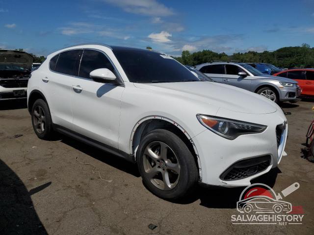 ZASPAKAN5M7D00834 2021 ALFA ROMEO STELVIO photo no. 4