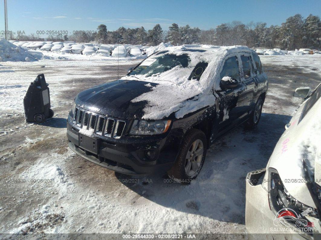 1J4NF1FBXBD225826 2011 JEEP COMPASS photo no. 2