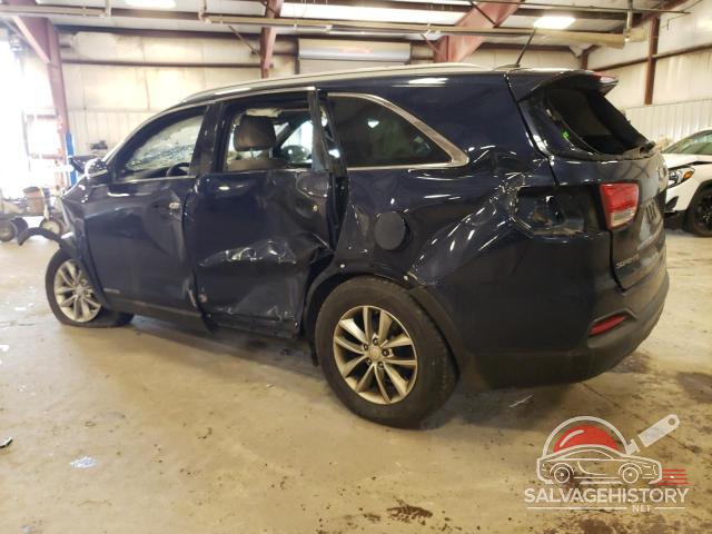 5XYPGDA54HG246597 2017 KIA SORENTO photo no. 2