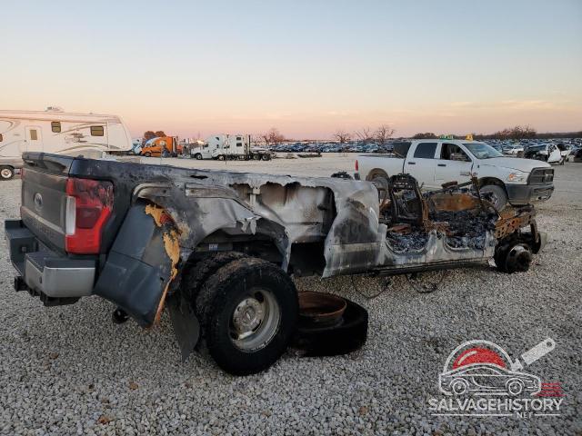 1FT8W3DT4JEB28687 2018 FORD F350 photo no. 3