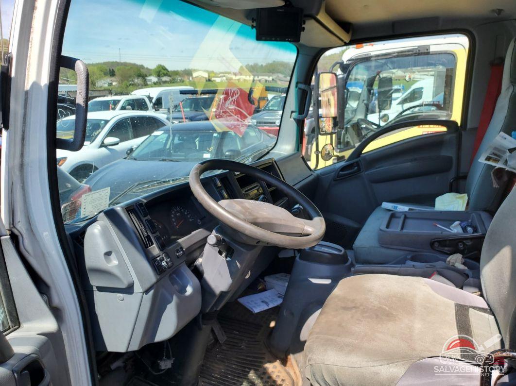 54DC4W1B7HS803775 2017 ISUZU NPR HD GAS REG photo no. 6