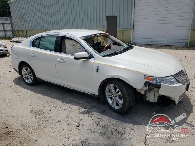 1LNHL9DR7AG604821 2010 LINCOLN MKS photo no. 4