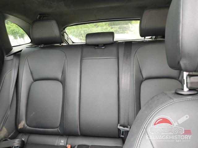 SADCJ2FX6KA396110 2019 JAGUAR F-PACE photo no. 10