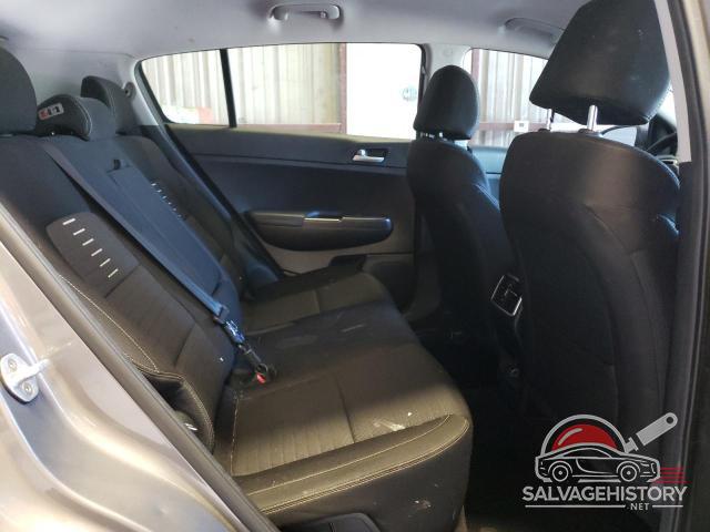 KNDPM3AC8J7467544 2018 KIA SPORTAGE photo no. 11