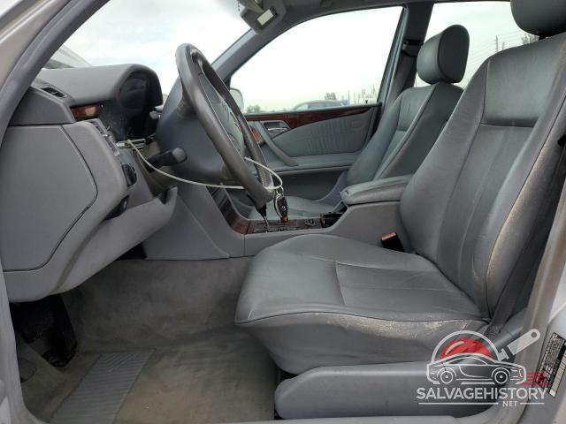 WDBJF65J71B327197 2001 MERCEDES-BENZ E-CLASS photo no. 7