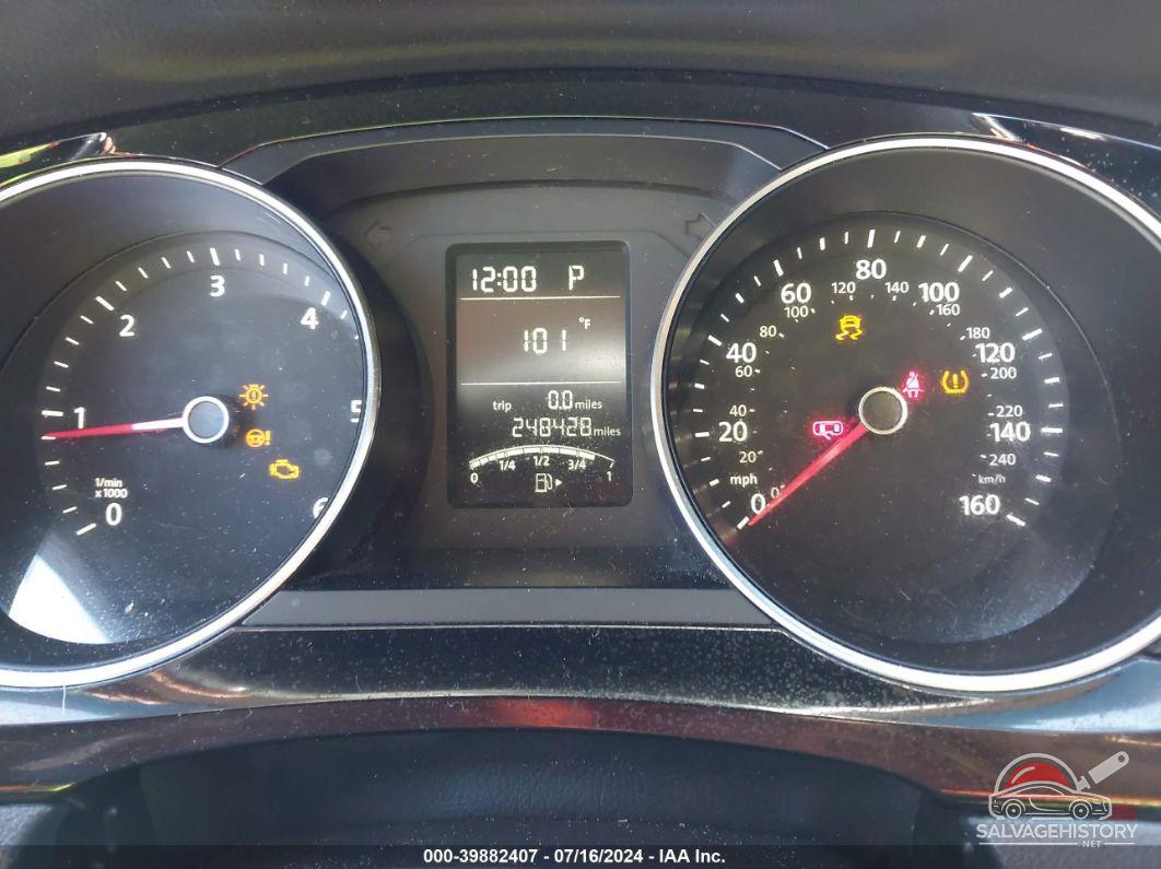 3VWLA7AJ0FM421990 2015 VOLKSWAGEN JETTA photo no. 7