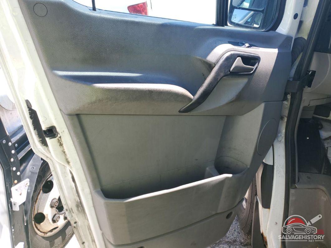 WD3PE8CB3C5701855 2012 MERCEDES-BENZ SPRINTER 2500 photo no. 2