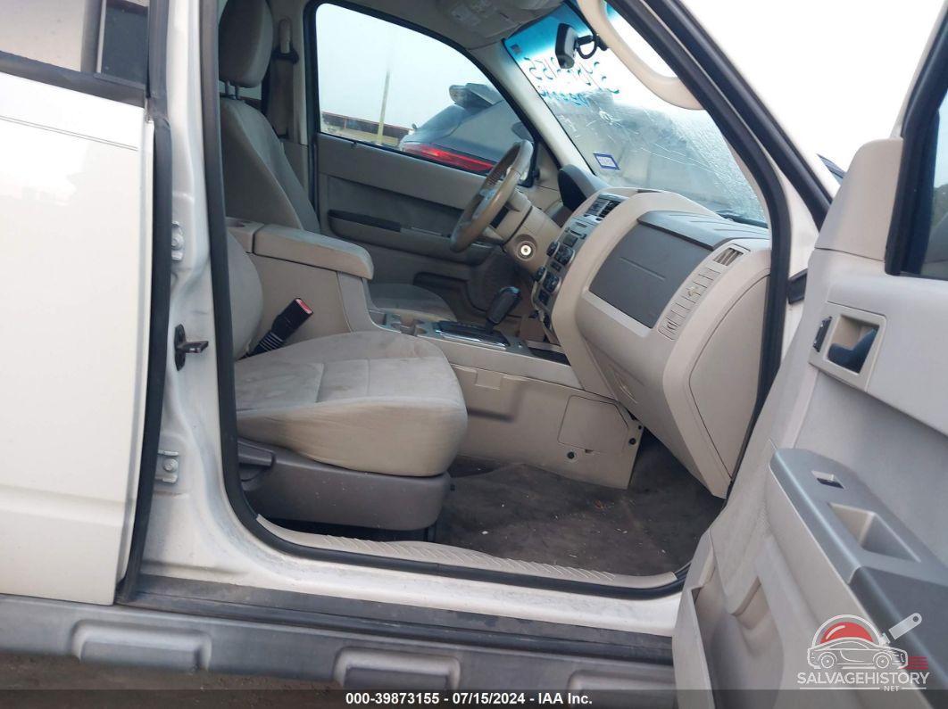 1FMCU0DG2AKB50671 2010 FORD ESCAPE photo no. 5
