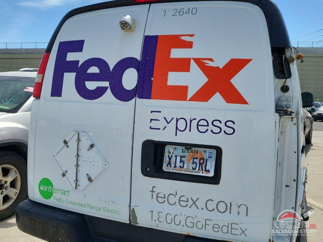 1GCWGFCA6E1132985 2014 CHEVROLET EXPRESS G2500 photo no. 4