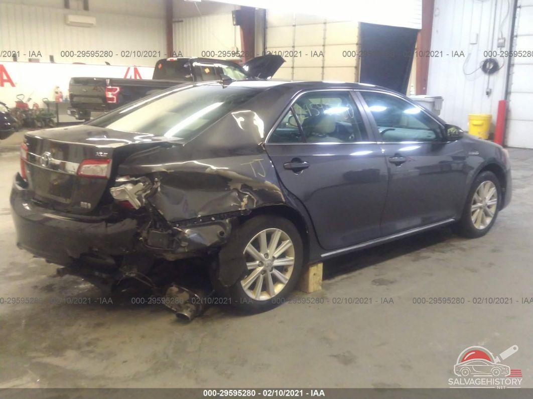 4T1BD1FK3DU066581 2013 TOYOTA CAMRY HYBRID photo no. 4