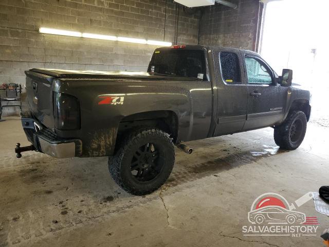 1GCSKSE30AZ278993 2010 CHEVROLET ALL Models photo no. 3