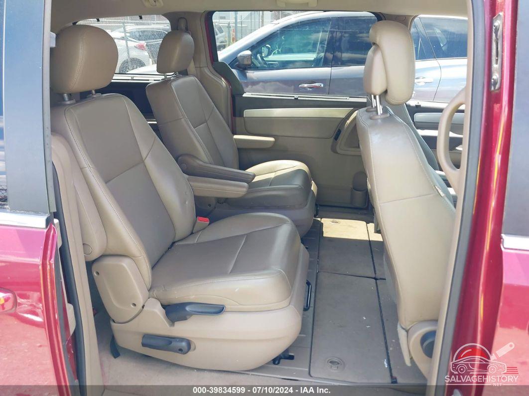 2C4RVABGXCR391905 2012 VOLKSWAGEN ROUTAN photo no. 8
