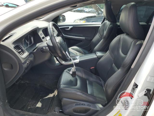 YV4612HK7G1003522 2016 VOLVO V60 photo no. 7