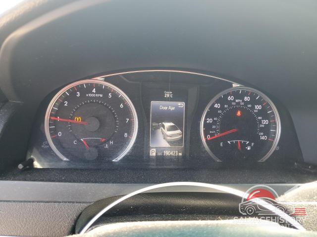 4T1BF1FK4FU026393 2015 TOYOTA CAMRY photo no. 9