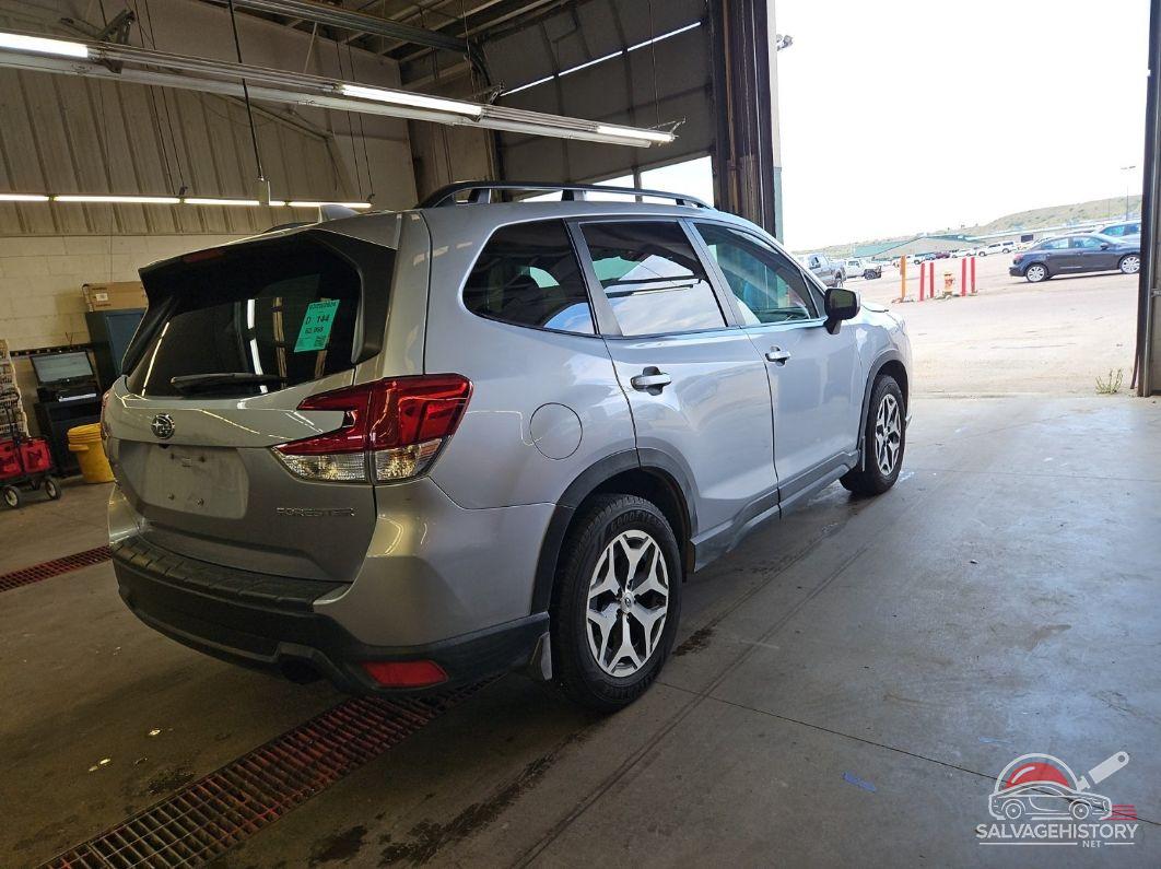 JF2SKADC7NH487706 2022 SUBARU FORESTER photo no. 4
