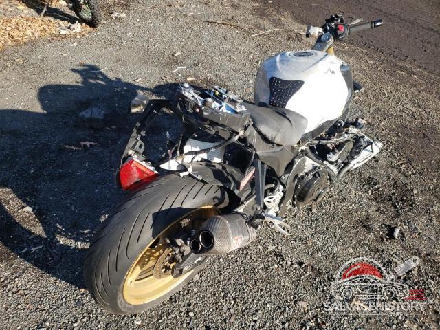 JS1GR7MA3D2101554 2013 SUZUKI GSXR750 photo no. 4