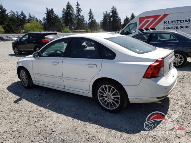 YV1672MS9B2549498 2011 VOLVO S40 photo no. 2