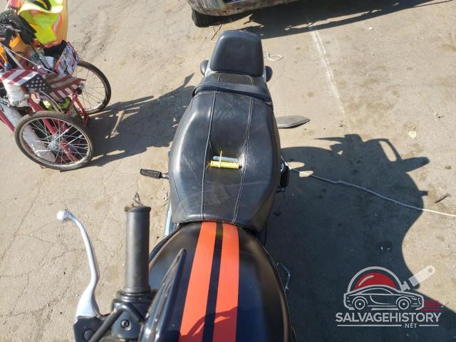 1HD1HHH14CC801699 2012 HARLEY-DAVIDSON VRS photo no. 5