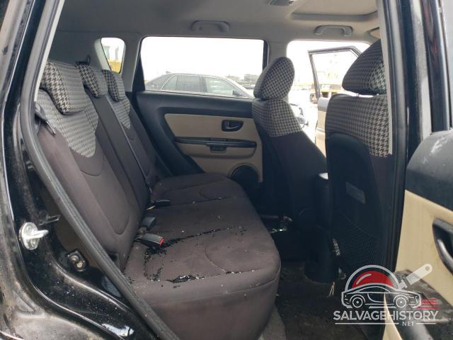 KNDJT2A2XA7177865 2010 KIA SOUL photo no. 11