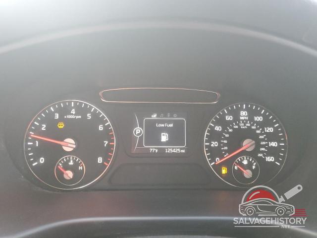 5XYPGDA35JG425817 2018 KIA SORENTO photo no. 9