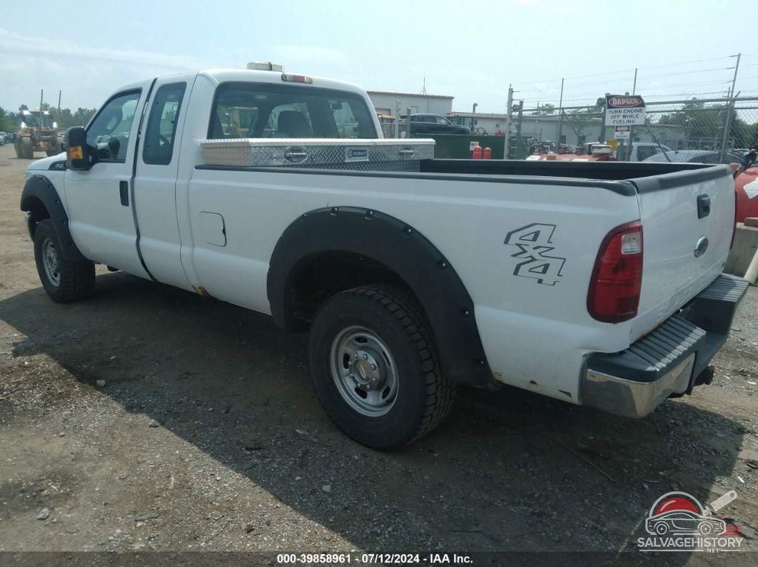 1FT7X2B63BEB41948 2011 FORD F250 photo no. 3
