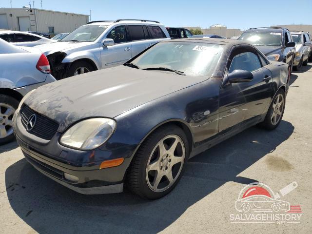 WDBKK47F9YF164388 2000 MERCEDES-BENZ SLK-CLASS photo no. 2