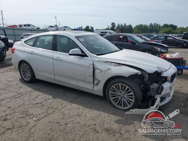 WBA8Z5C52FD672234 2015 BMW 3 SERIES photo no. 4