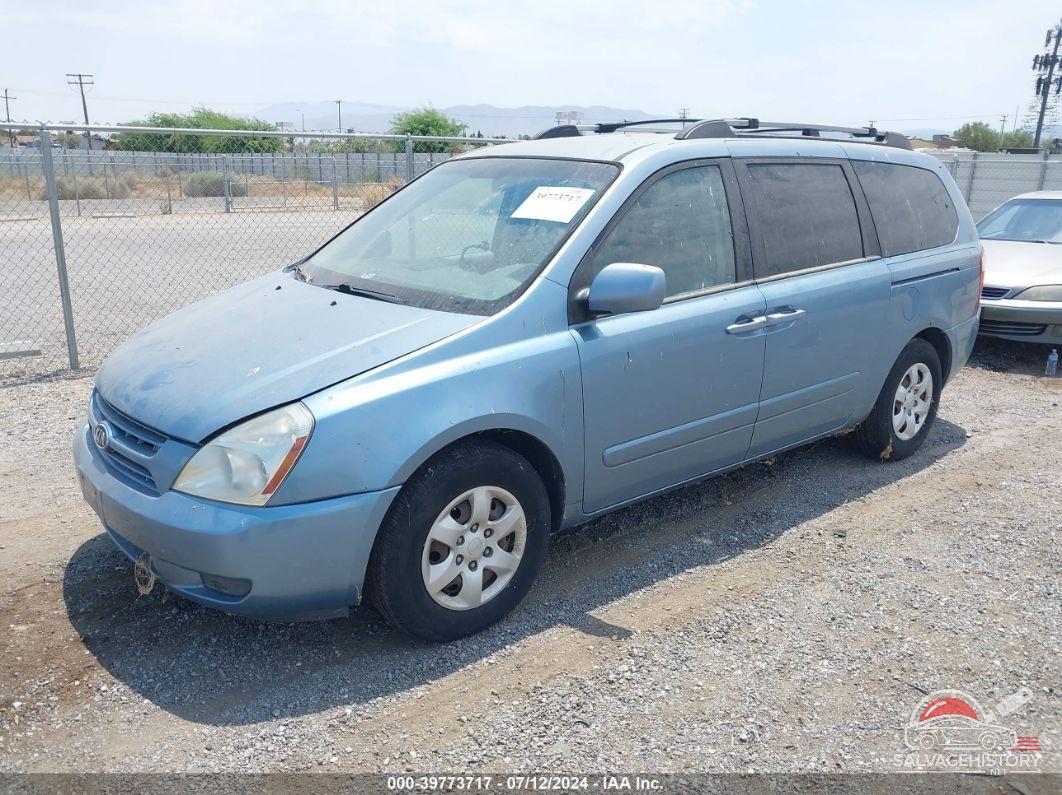KNDMB233286243380 2008 KIA SEDONA photo no. 2
