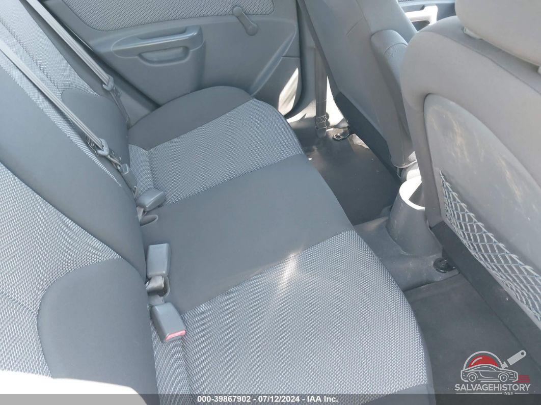KNADE223896465025 2009 KIA RIO photo no. 8