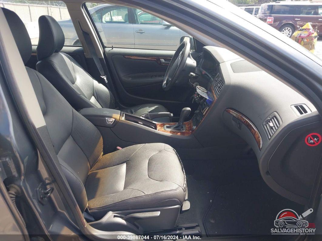 YV1SW640562540472 2006 VOLVO V70 photo no. 5