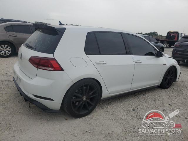3VW5T7AU5MM008439 2021 VOLKSWAGEN GTI photo no. 3