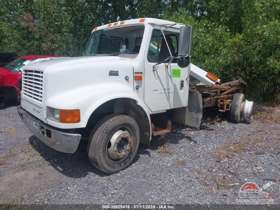 1HTSLAAM1XH681940 1999 INTERNATIONAL 4000 photo no. 2