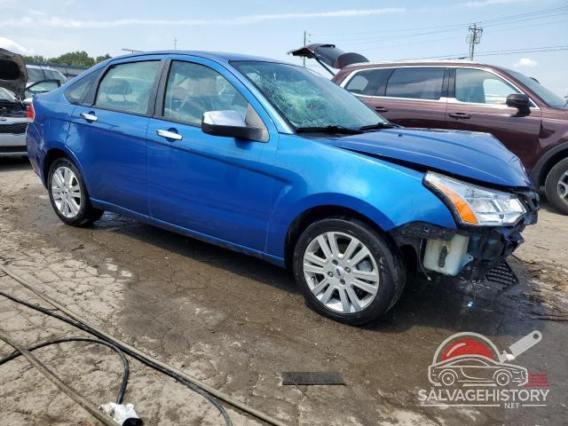 1FAHP3HN2BW201369 2011 FORD FOCUS photo no. 4