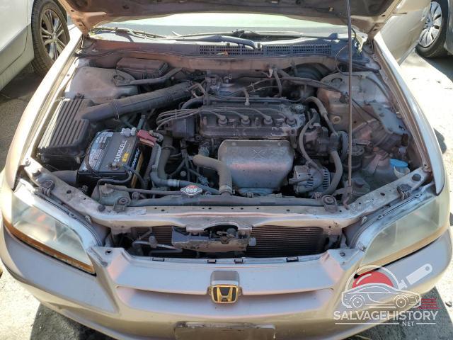 3HGCG6650YG702584 2000 HONDA ACCORD photo no. 11